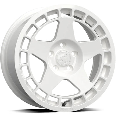 Fifteen52 Turbomac White Wheel