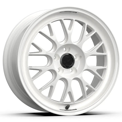Fifteen52 Holeshot RSR Gloss White wheel