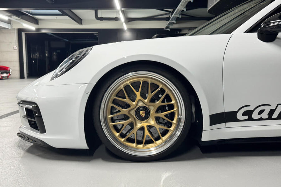 HRE 520 forged wheel on Porsche 992 Carrera Cabriolet