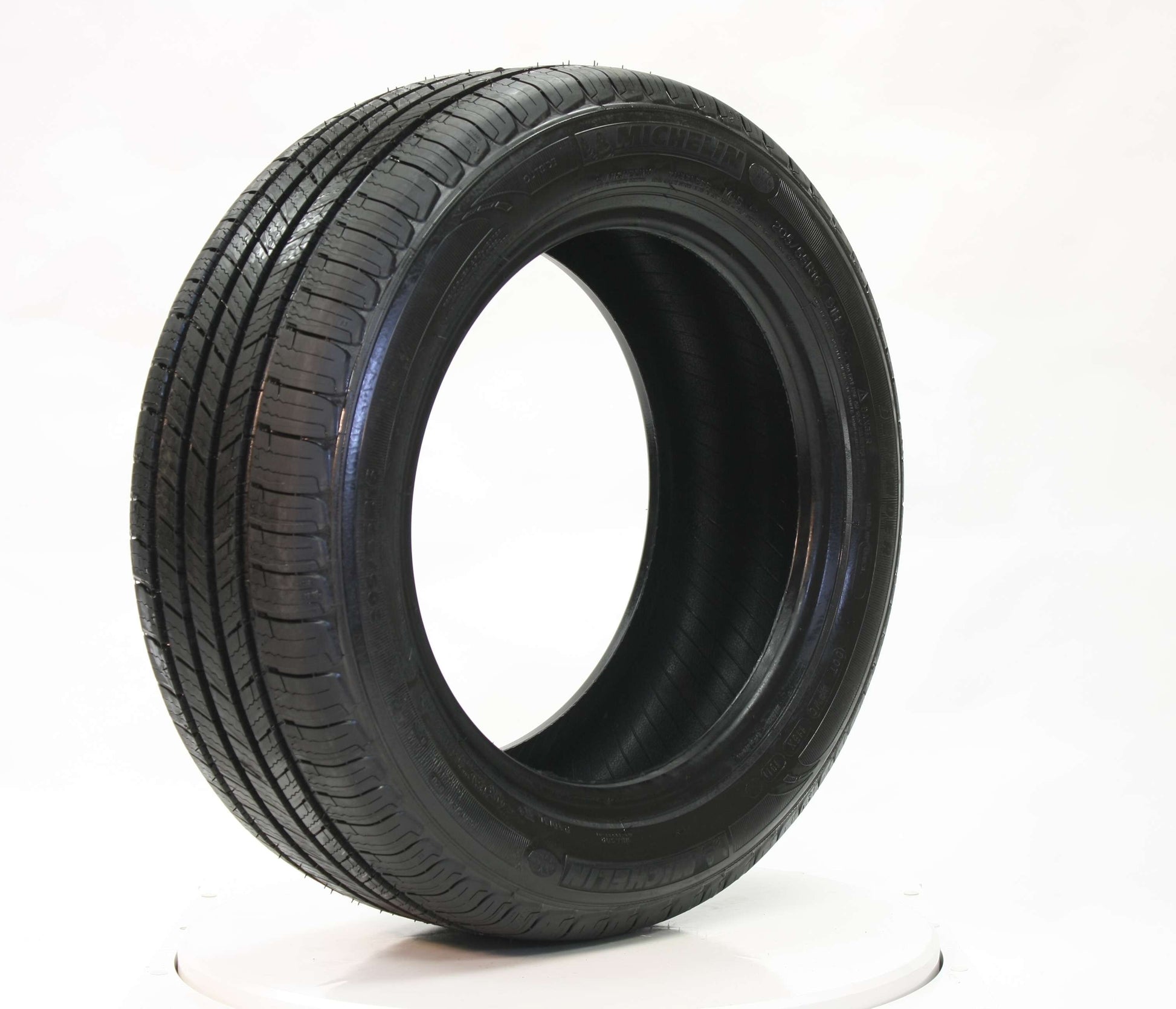 Michelin 225/55R18 Defender 98T