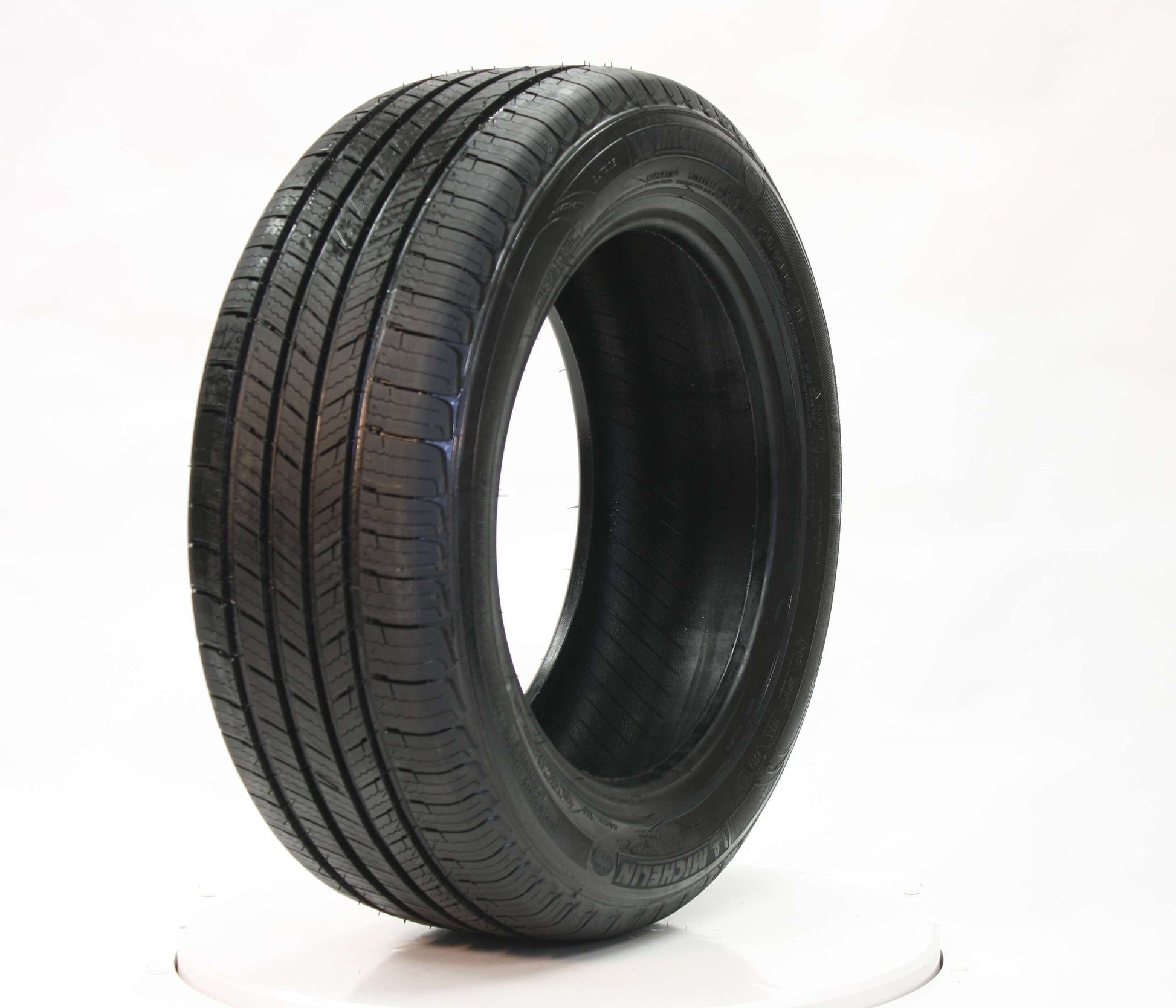 Michelin 225/55R18 Defender 98T