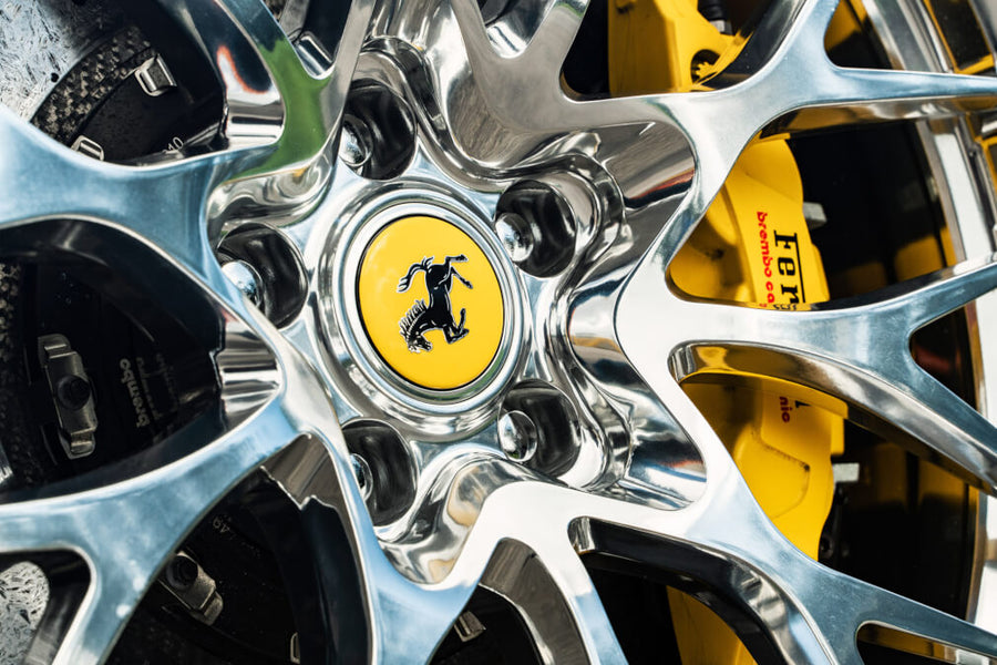 HRE 520M forged wheel on Ferrari F8 Spider BLU Corsa