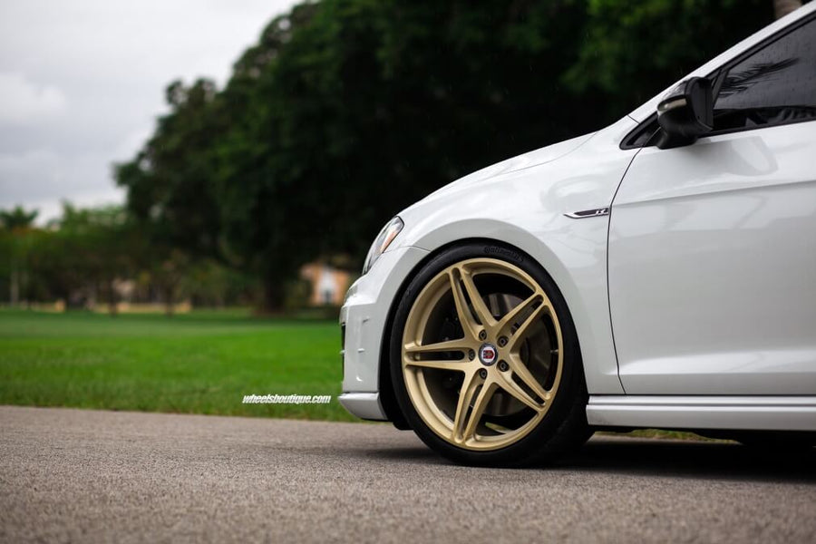 HRE P107 forged wheel on Volkswagen Golf R