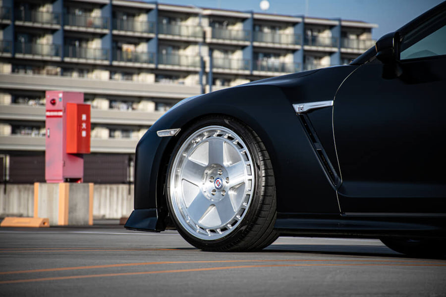HRE 555 GTM forged wheel on Nissan GTR