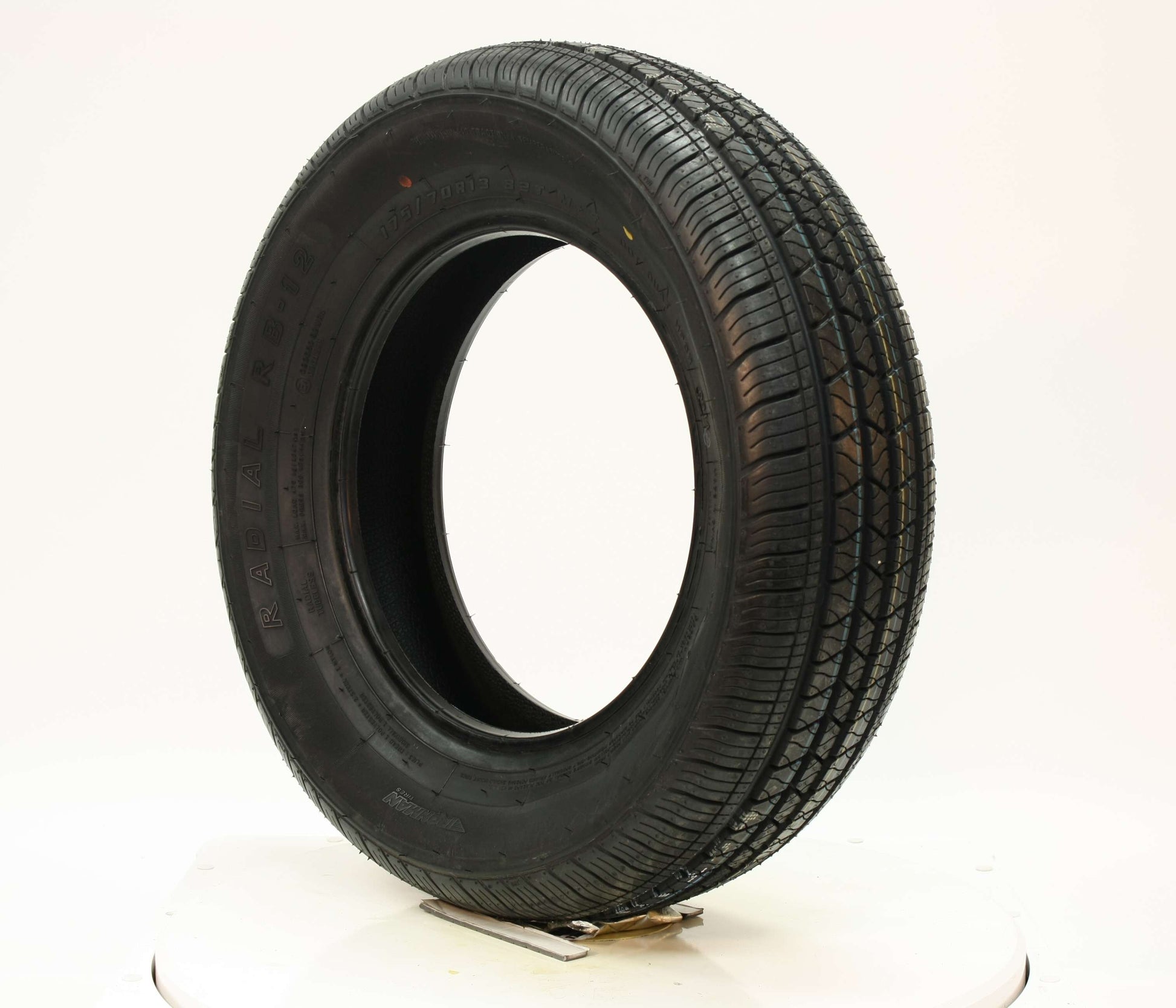 Ironman 175/65R14 RB-12 82T