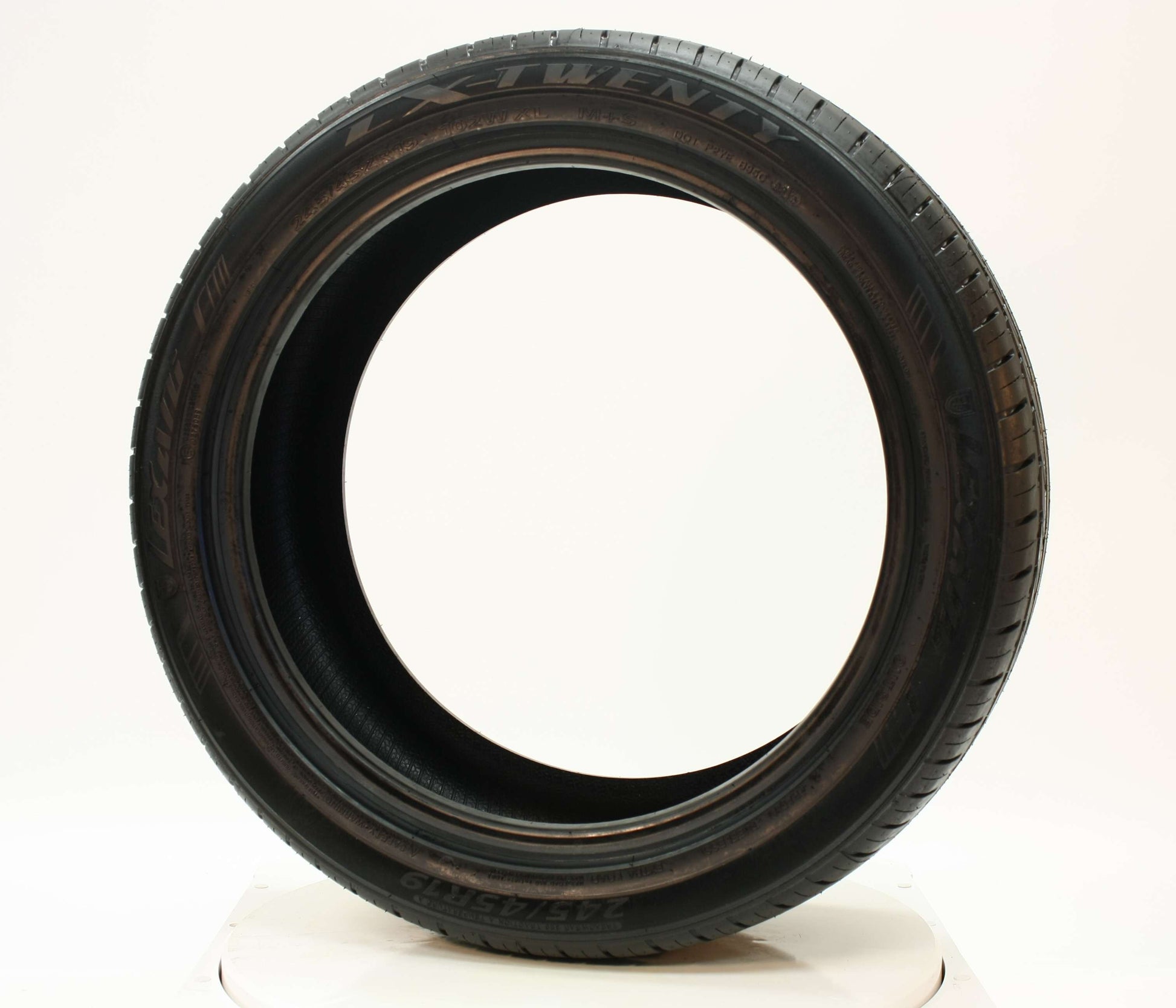 Lexani 275/40ZR20 XL LX-Twenty 106W