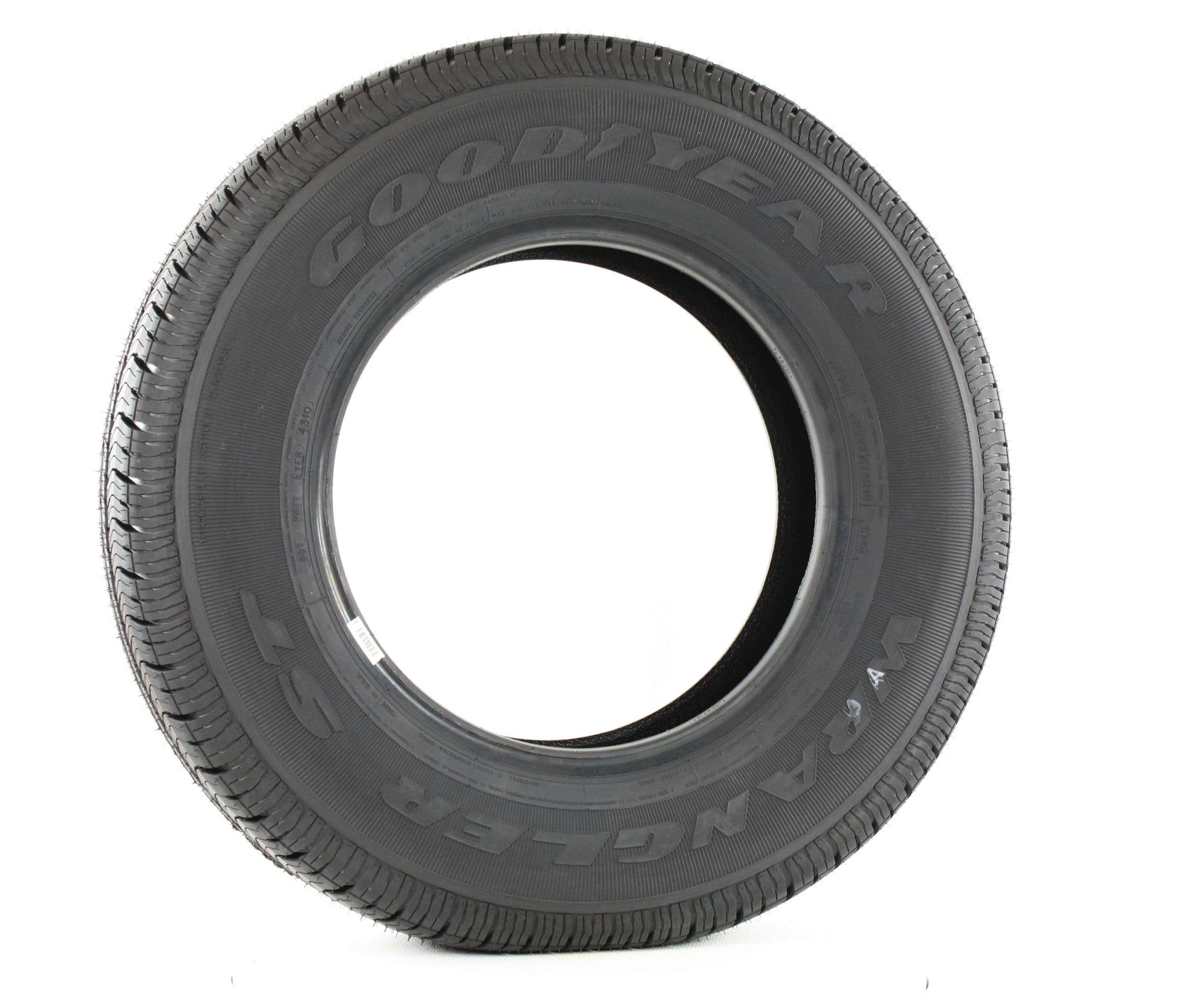 Goodyear P225/75R16 Wrangler ST 104S