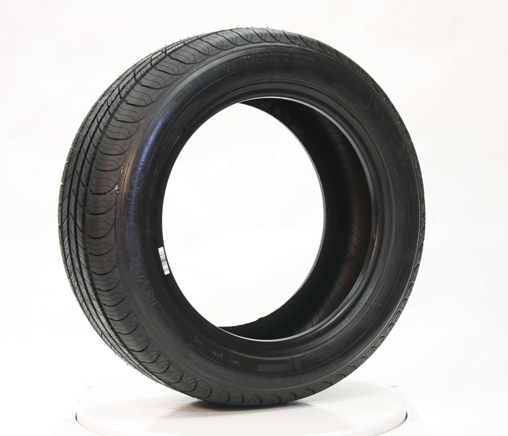 Michelin 225/55R18 Defender 98T