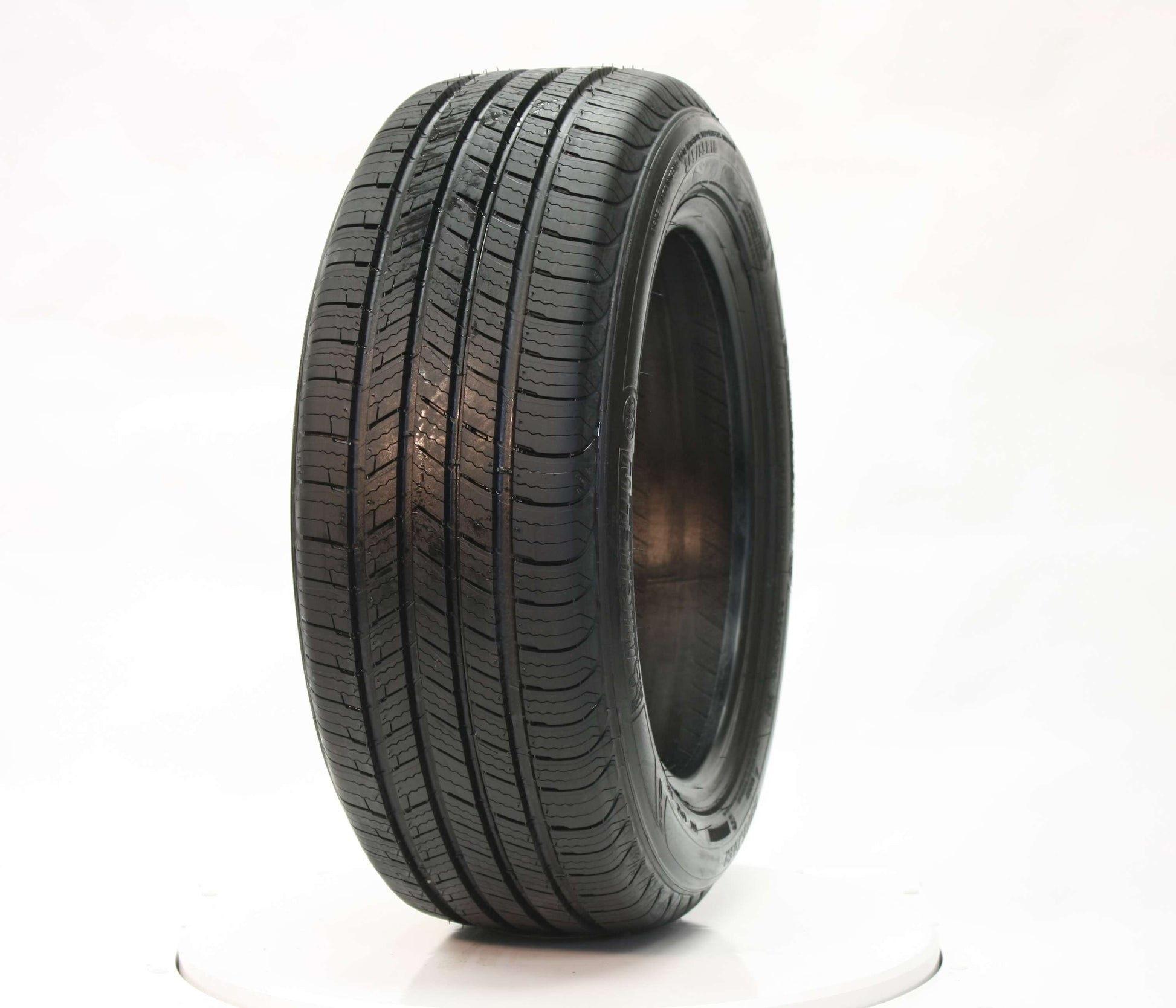 Michelin 225/55R18 Defender 98T