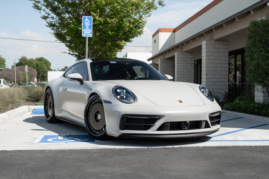 HRE 935 forged wheel on Porsche 992 Carrera 4 GTS
