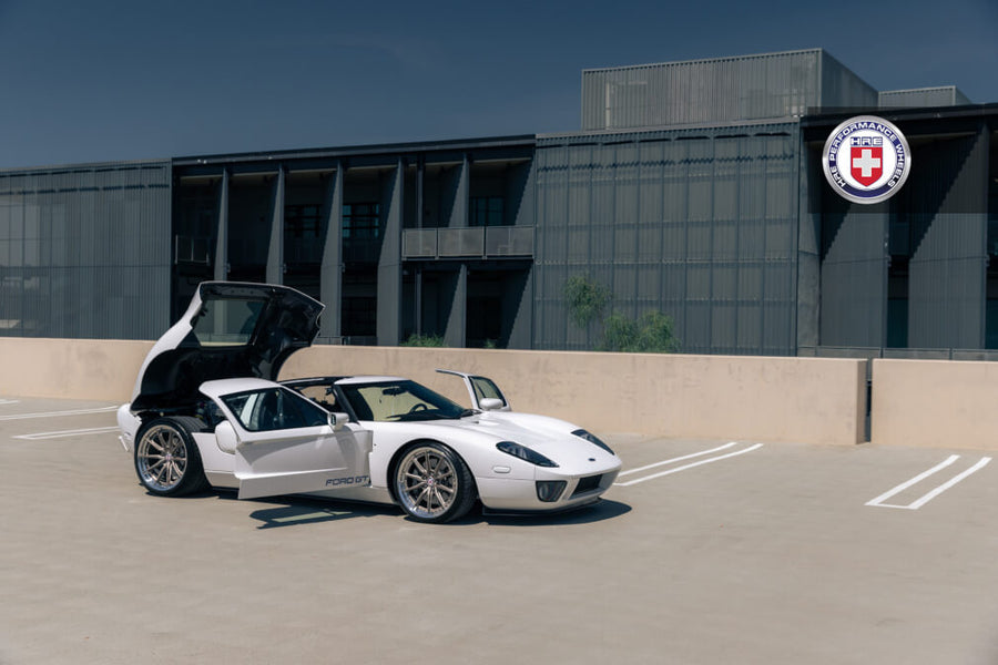 HRE S104SC forged wheel on Ford GT