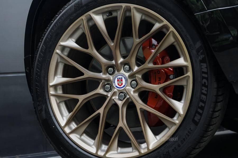 HRE P200 forged wheel on Land Rover Defender