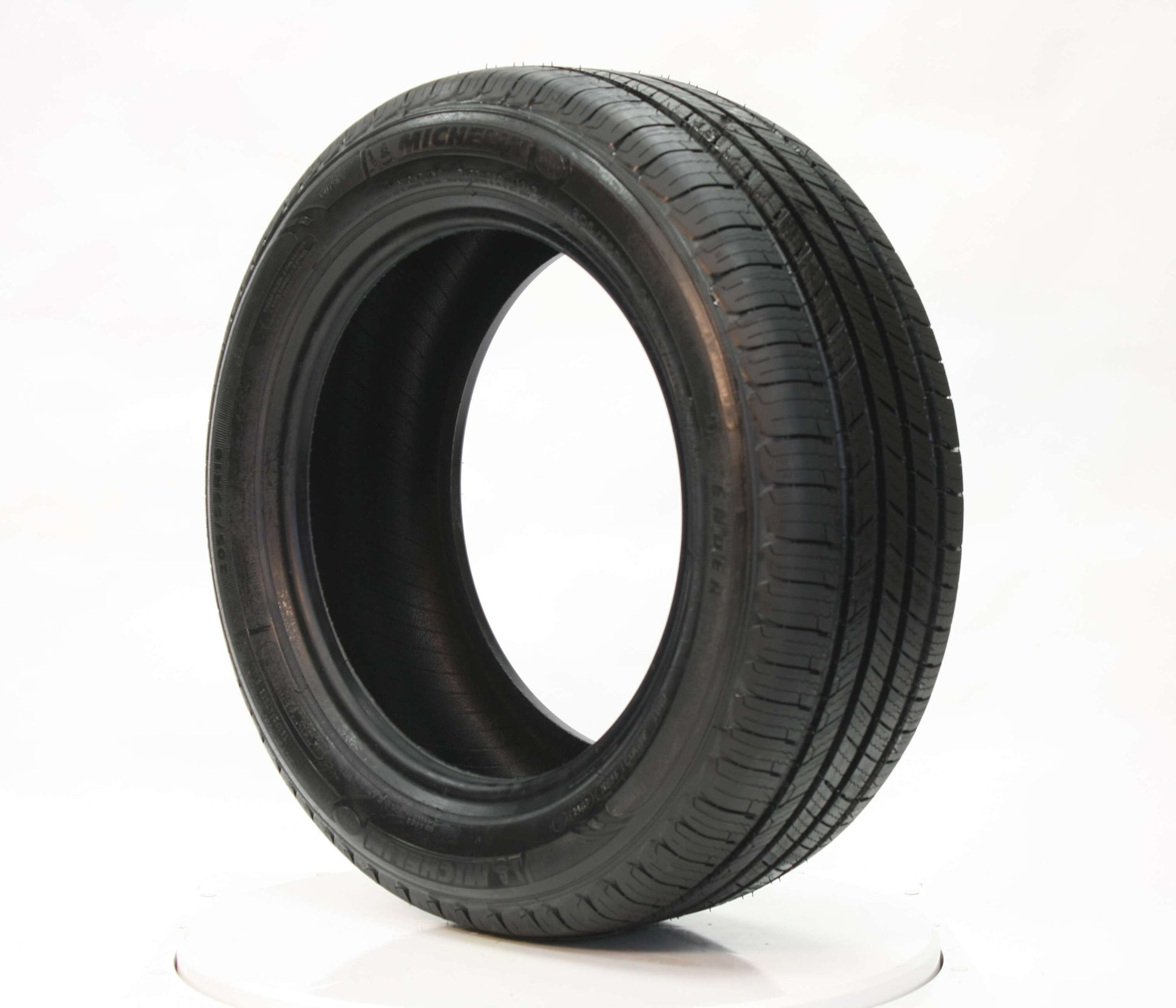 Michelin 225/55R18 Defender 98T