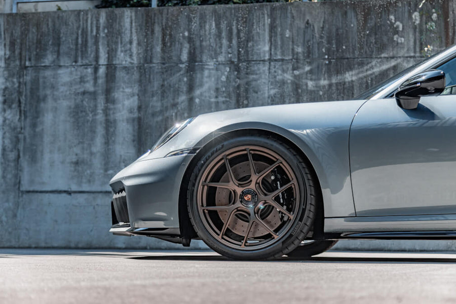 HRE R101 Lightweight forged wheel on Porsche 9922 Carrera 4 GTS