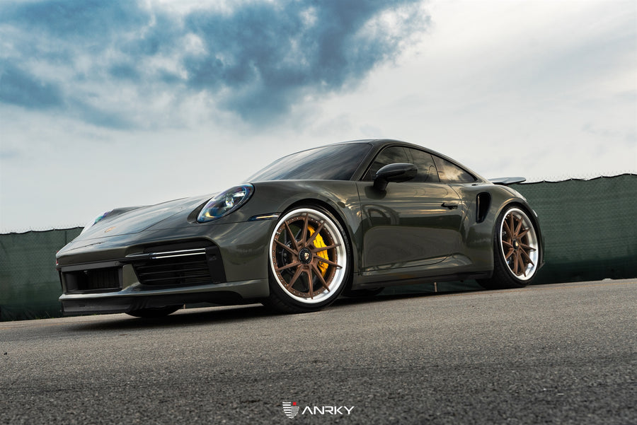 ANRKY AN33 forged wheel on Porsche 992TT-S AN33 SeriesTHREE