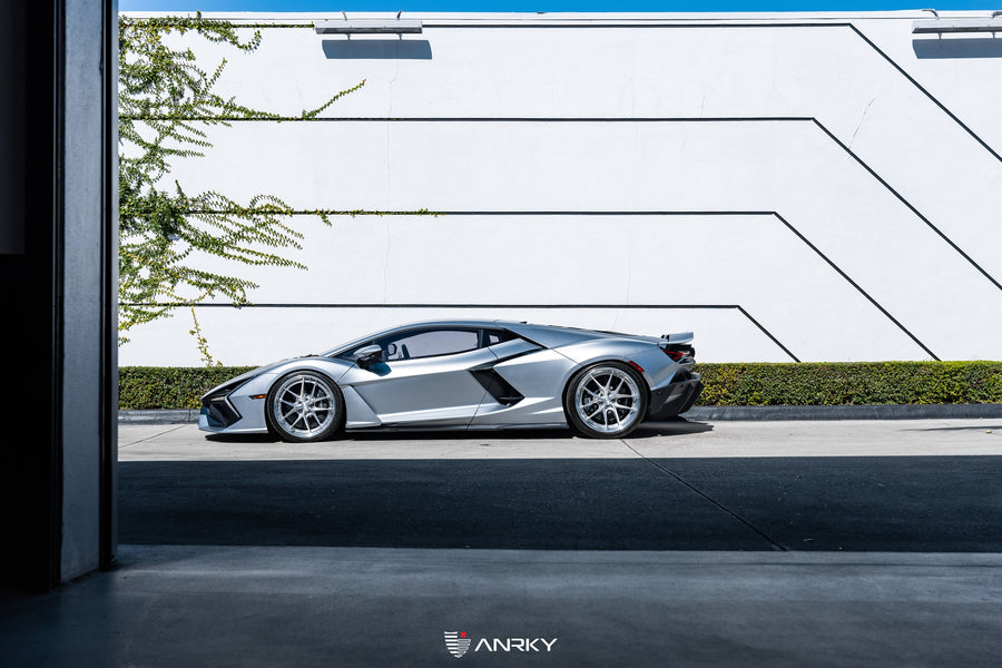 ANRKY XR-301 forged wheel on Lamborghini Revuelto