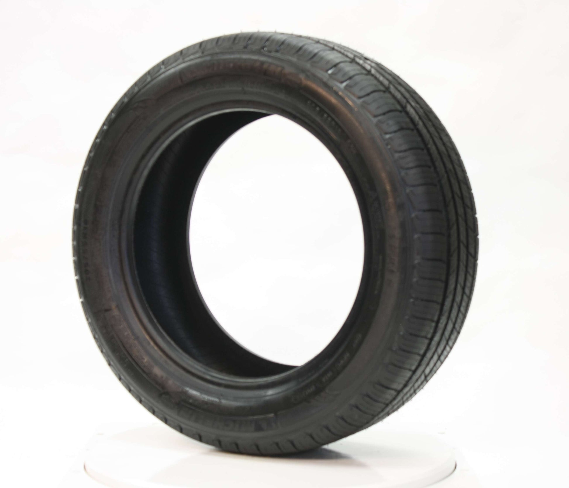 Michelin 225/55R18 Defender 98T