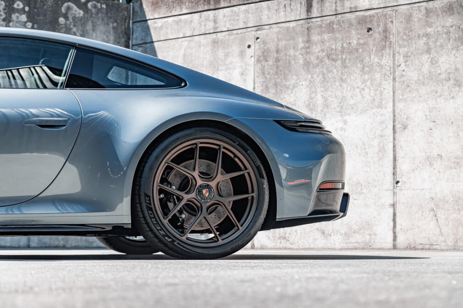 HRE R101 Lightweight forged wheel on Porsche 9922 Carrera 4 GTS