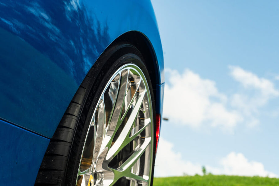 HRE 520M forged wheel on Ferrari F8 Spider BLU Corsa