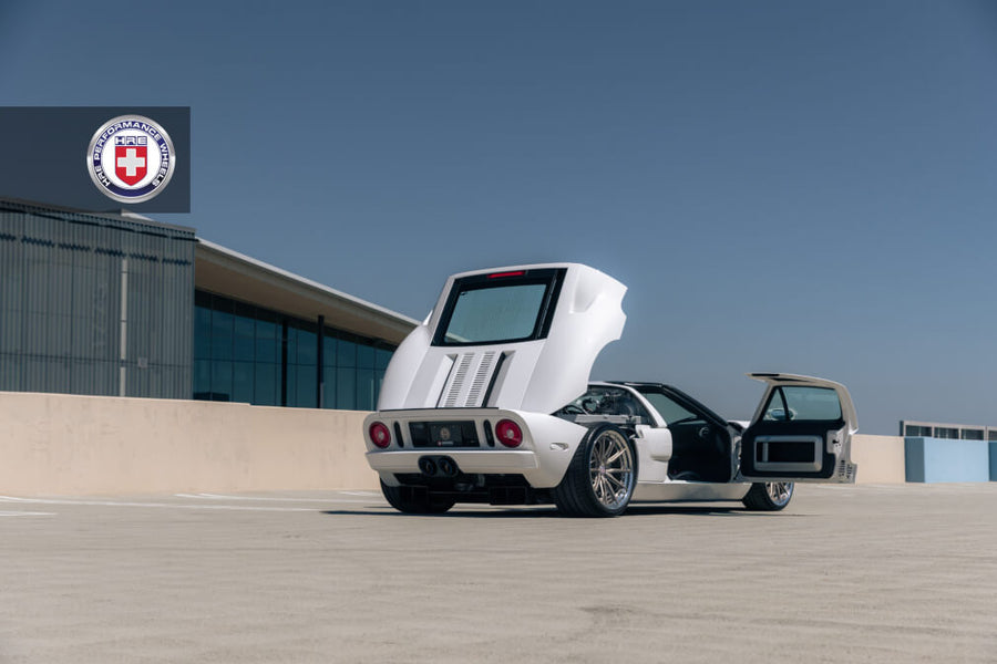 HRE S104SC forged wheel on Ford GT