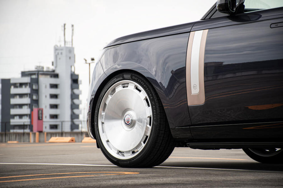 HRE L108M forged wheel on Range Rover SV