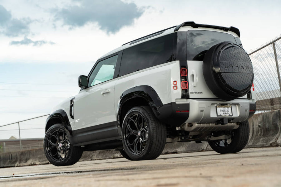 HRE P111SC forged wheel on Land Rover Defender 90