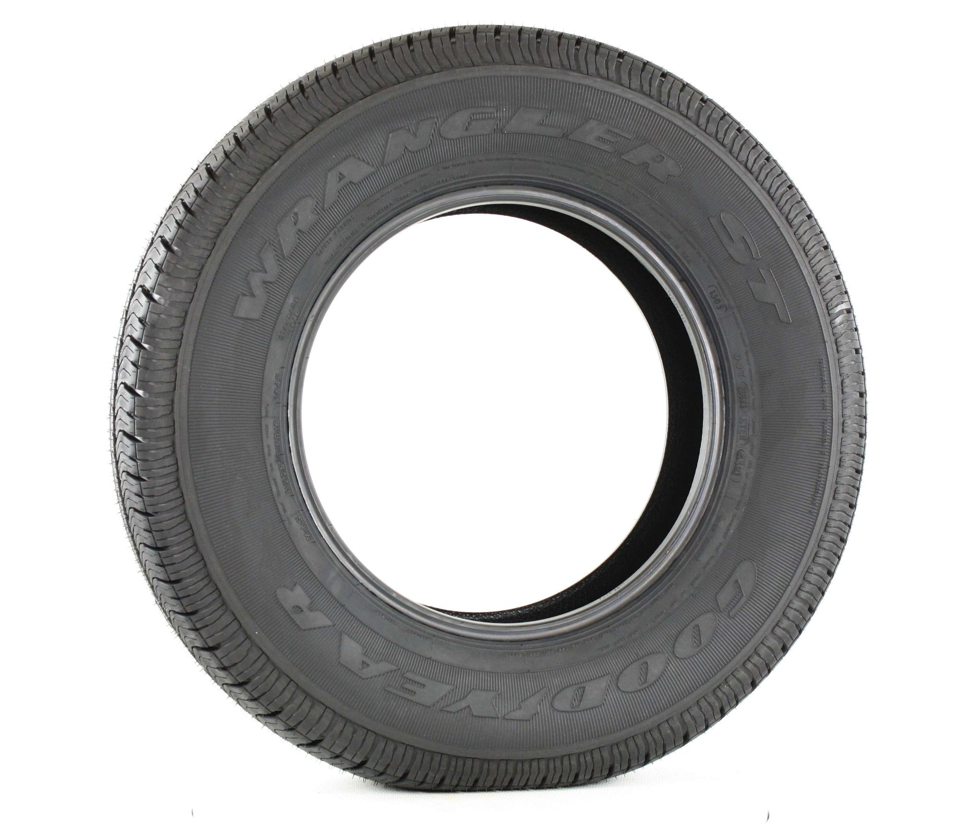 Goodyear P225/75R16 Wrangler ST 104S