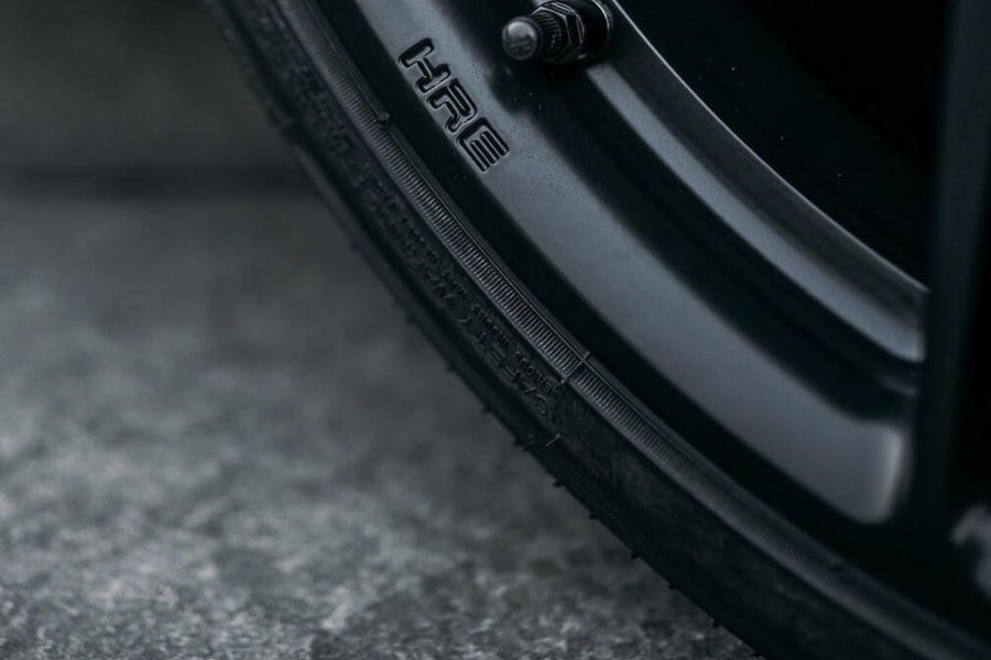 HRE P107 forged wheel on Ferrari Enzo