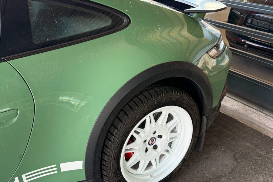 HRE 528 forged wheel on Porsche 992 Dakar