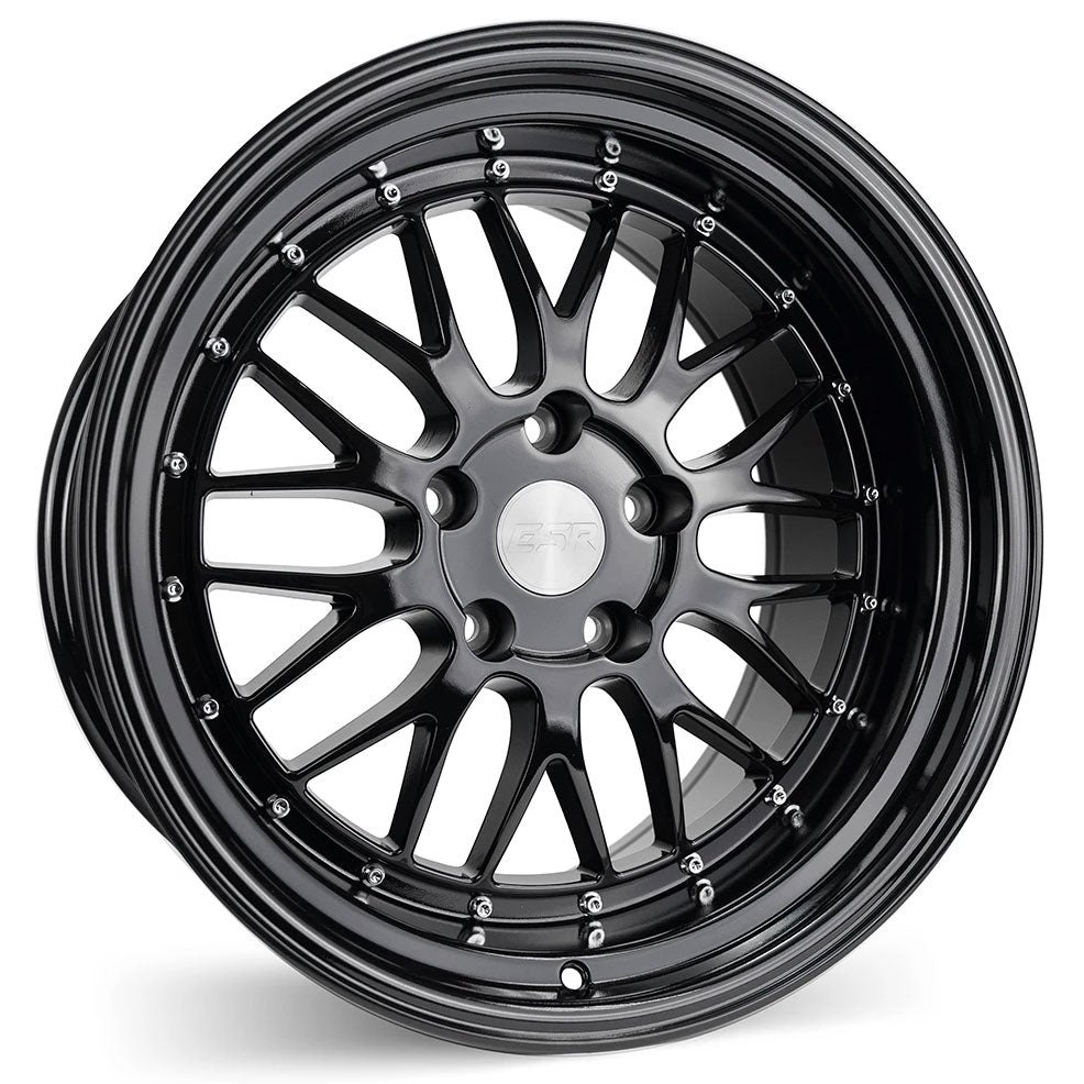 ESR SR05 Black wheel
