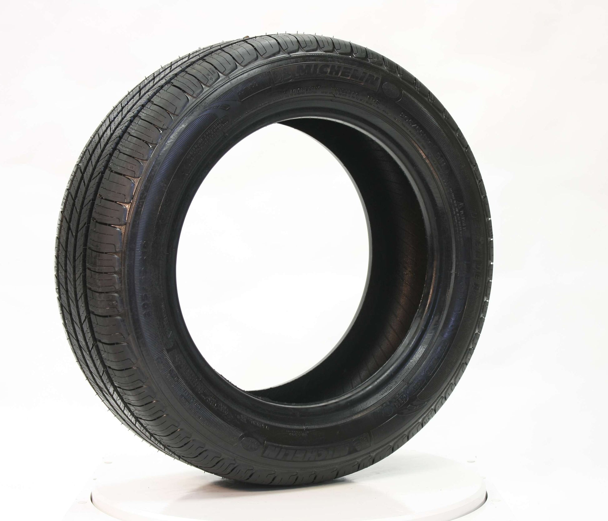Michelin 225/55R18 Defender 98T