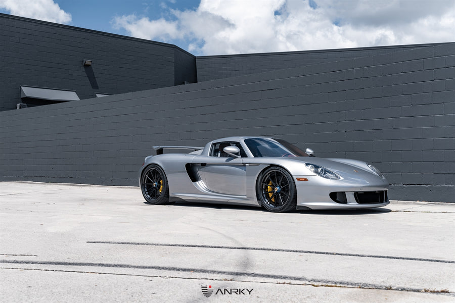 ANRKY AN38 forged wheel on Porsche Carrera GT