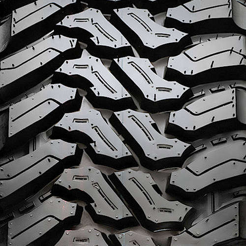 Accelera MT-01 LT235/75R15