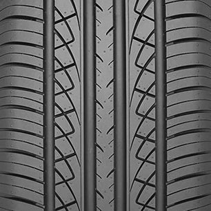 GT Radial Champiro UHP AS 215/55R17