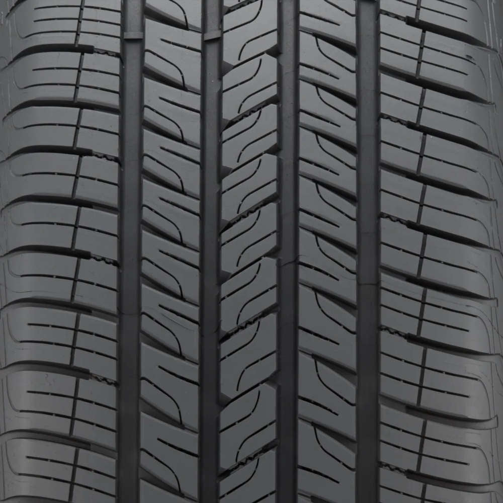 Goodyear Assurance ComfortDrive 225/60R17