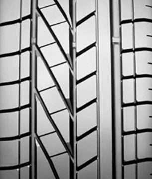 Goodyear Excellence ROF 245/40R20