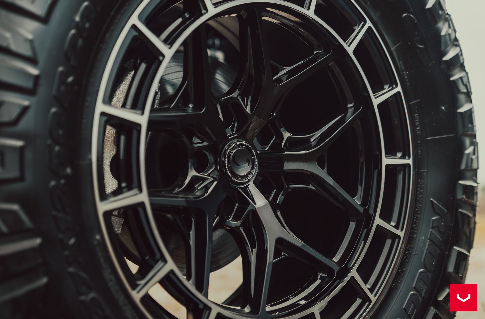 Vossen HFX-1 Gloss Black Machined Face 
