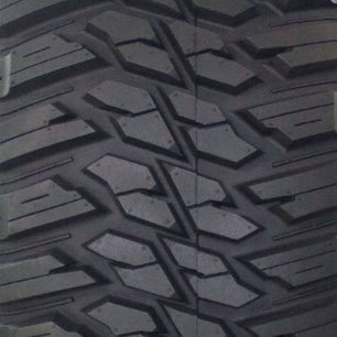 Kanati Mud Hog 39x12.50R17LT