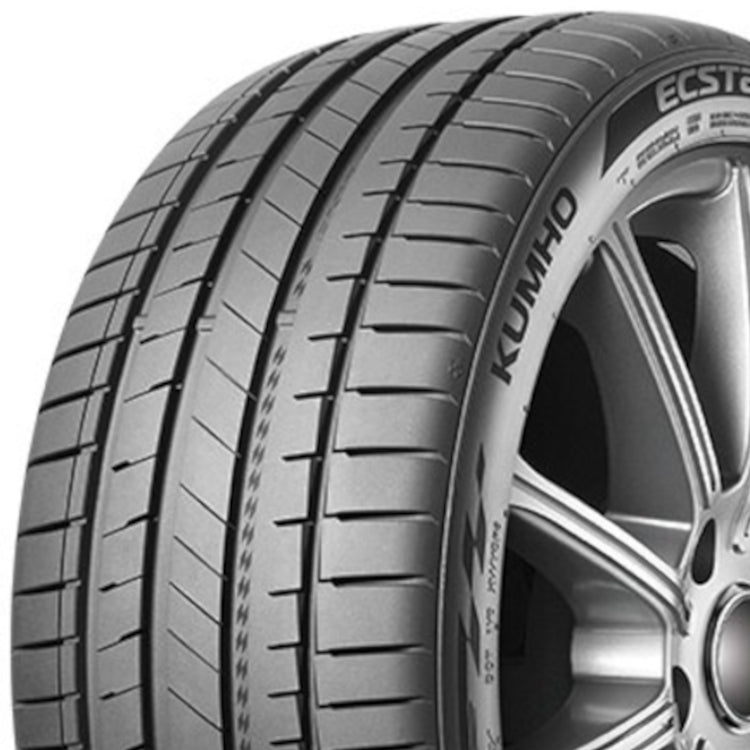 Kumho Ecsta Sport PS72 215/40R18 Tire