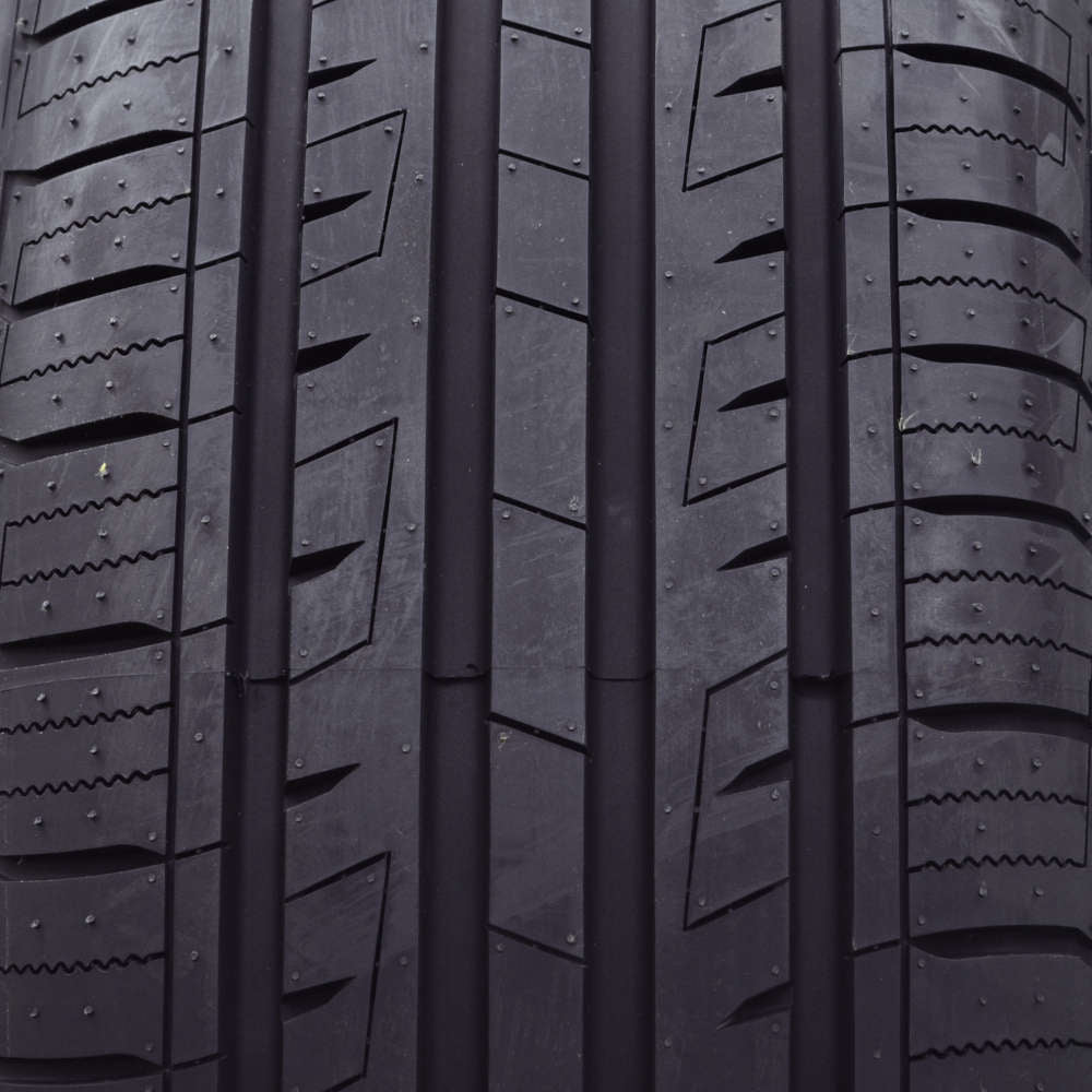 Lexani LXTR-203 225/65R16