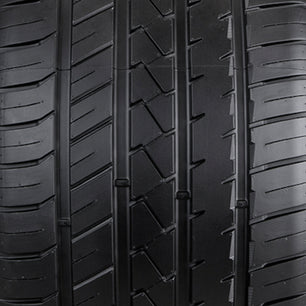 Lionhart LH-Five 245/45R21 Tire