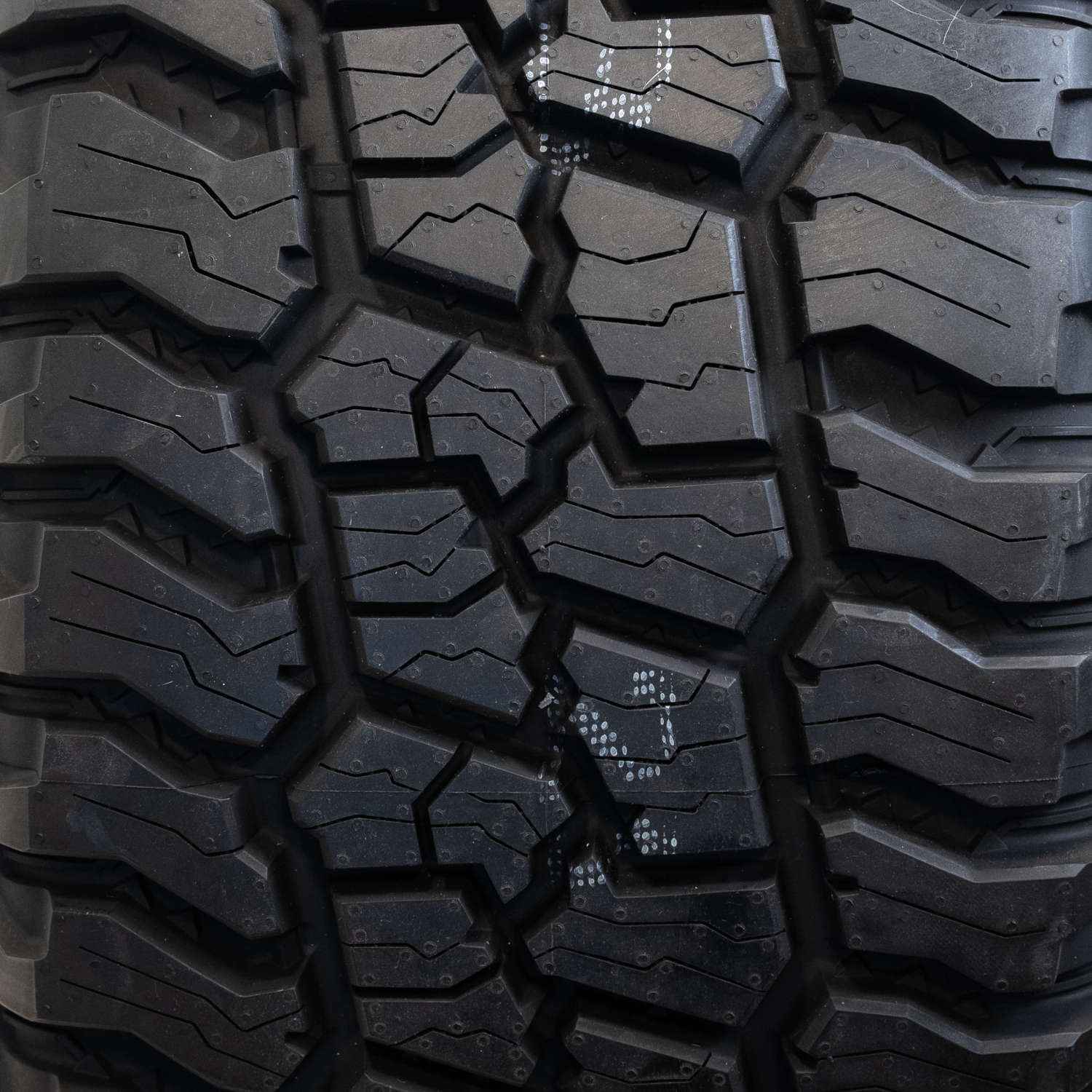 Mickey Thompson Baja Boss A/T LT315/70R17