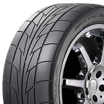 Nitto NT555RII P305/45R17