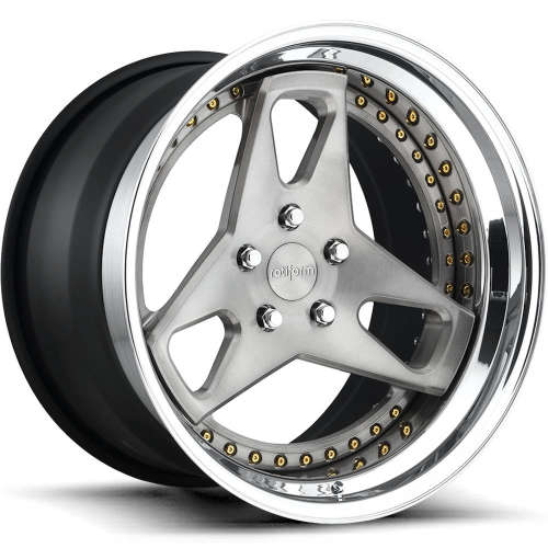 Rotiform Forged USF Brushed Gloss DDT with a Step Lip and Matte Black Barrel with Exposed Hardware