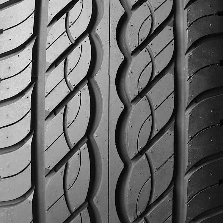 Vogue Custom Built Radial XIII 275/55R20