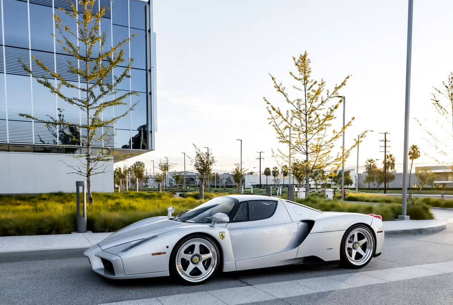 HRE 305 forged wheel on Ferrari Enzo