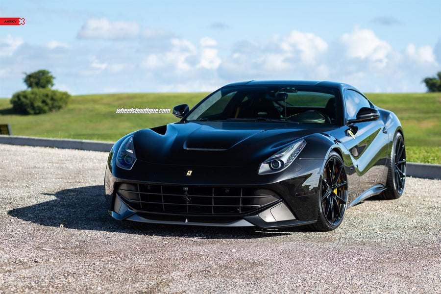 ANRKY AN12 forged wheel on Ferrari F12