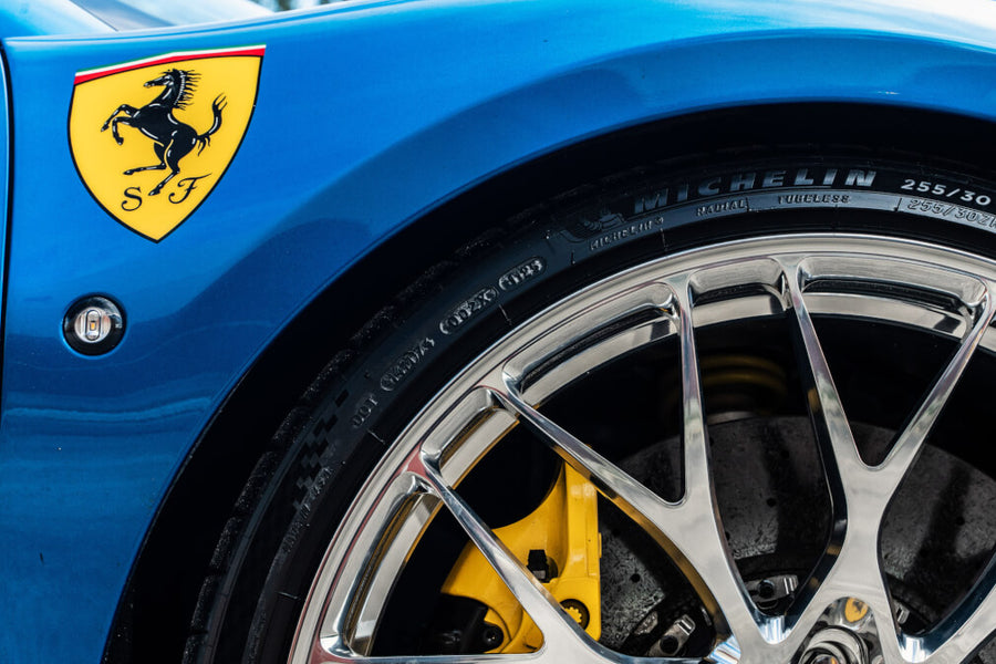 HRE 520M forged wheel on Ferrari F8 Spider BLU Corsa