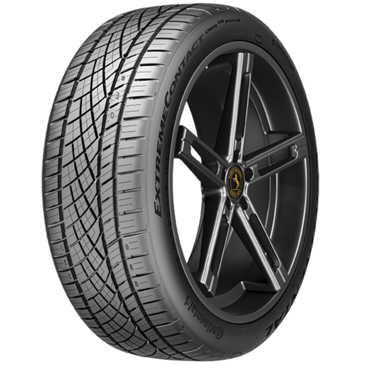 Continental ExtremeContact DWS06 PLUS Tire