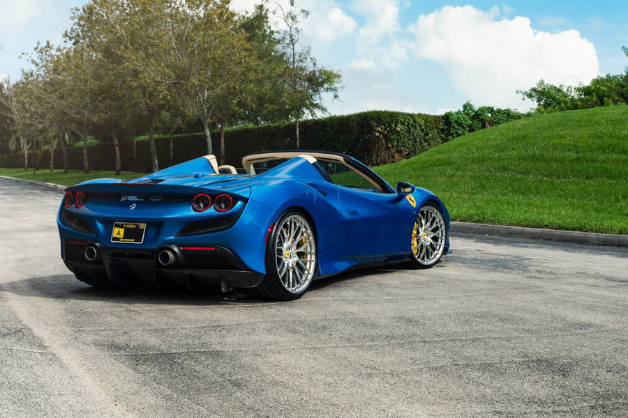 HRE 520M forged wheel on Ferrari F8 Spider BLU Corsa